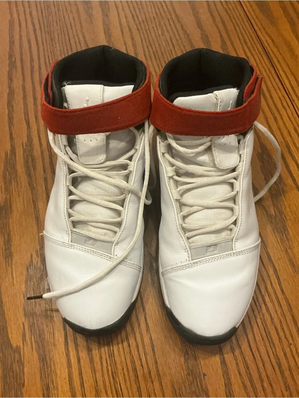 Nike Air Jordan Team Strong White Black Red Men’s Size 12 Mid Top Shoes